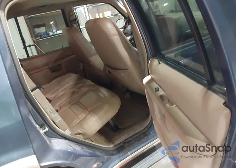 1999 Ford Explorer Eddie Bauer/Limited/Xlt from USA, damaged, VIN 1FMDU35P2XZA31457